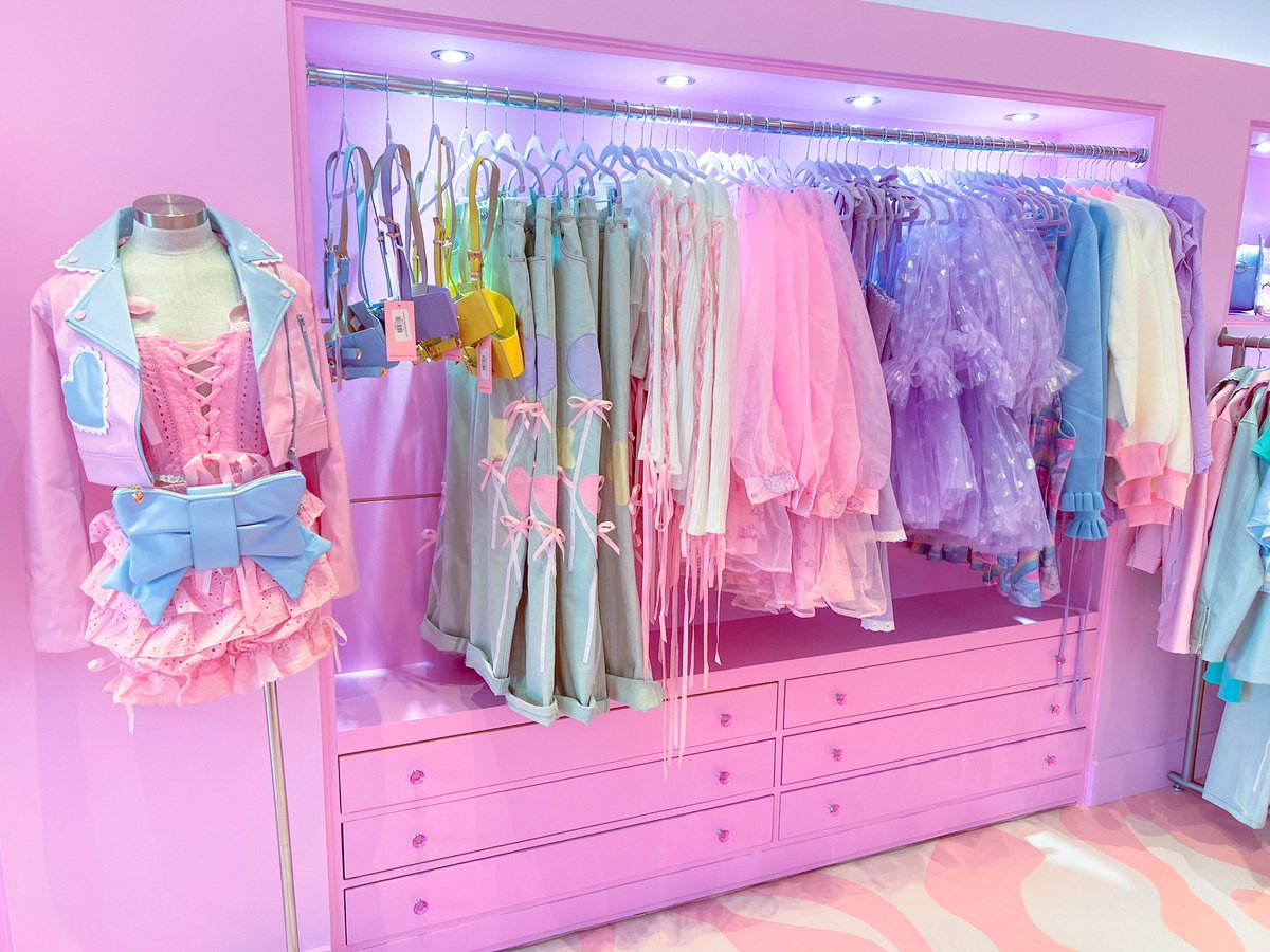 My Violet 💗 tweet media