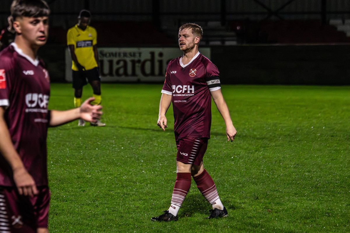 PaultonSportsFC's tweet photo. 📸 Some photos from tonight’s match against @sporting_50.

@MKSimages https://t.co/R9M8JOp4KN