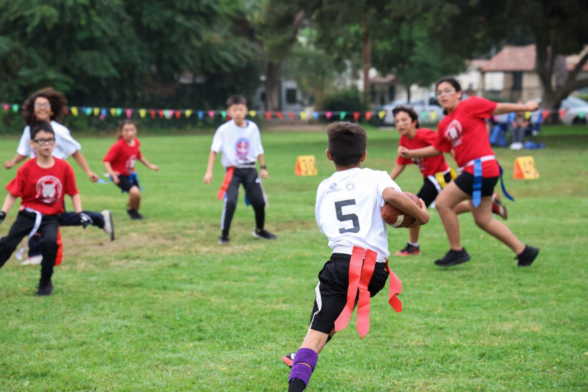 FoothillsBGC's tweet photo. Our MUSD athletes gave it their all on the field in their season opener yesterday! 🏈🎉 We couldn’t be prouder of our football teams and cheer squads for their incredible performances, determination, and teamwork. Excited for a great season ahead! https://t.co/FBRXb1qaHT