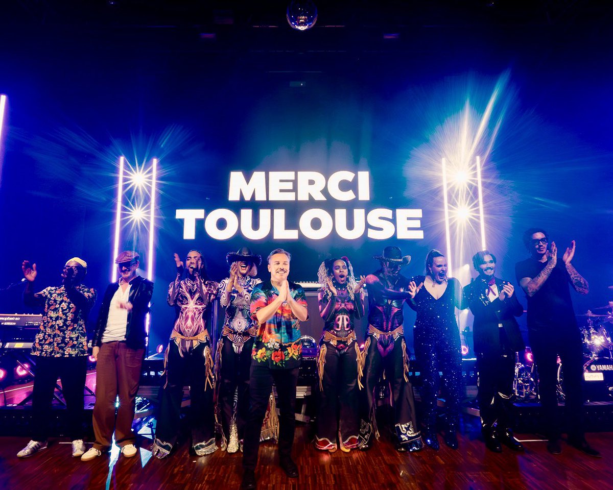 MERCI TOULOUSE 💜🇫🇷 #ParadiseTour