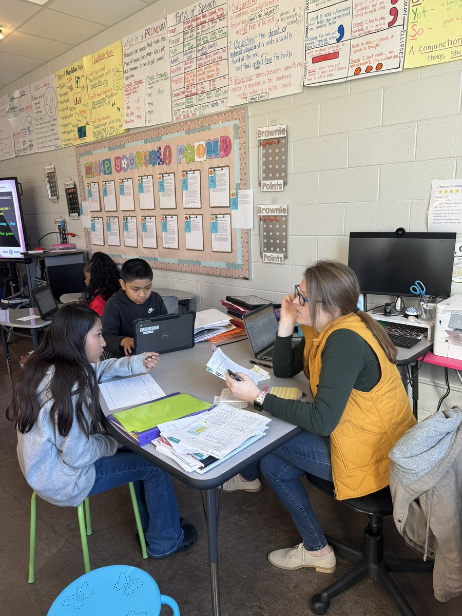 Carrie Beth Buchanan (@cbgbuchanan) on Twitter photo Mrs. Ware <a href="/HueytownMiddle/">HueytownMiddleSchool</a> meets in small groups with her students to provide individualized feedback and support. #ReadWriteTalkThink #MTSSinAction <a href="/Jefcoed6_12/">JEFCOED Secondary Curriculum 6-12</a> <a href="/JEFCOED/">Jefferson County Schools</a> Mrs. Ware <a href="/HueytownMiddle/">HueytownMiddleSchool</a> meets in small groups with her students to provide individualized feedback and support. #ReadWriteTalkThink #MTSSinAction <a href="/Jefcoed6_12/">JEFCOED Secondary Curriculum 6-12</a> <a href="/JEFCOED/">Jefferson County Schools</a>