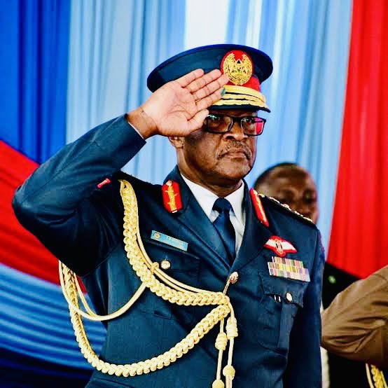 benanuale's tweet photo. 1/5.#BREAKINGNEWS:They killed the head of the Kenyan military #Ogolla by dropping him from the skies. #StateHouse’s now speedily removing the #DeputyPresident from office. The country's resources & assets have been auctioned🧵, #Mossad #RutoMustGoNow #MashujaaDay #OccupyUhuruPark https://t.co/apaqp98DTu