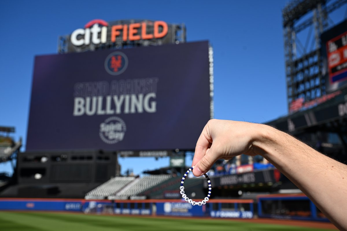 Bullying has no place here 💜

Our front office staff stands together to support the LGBTQ+ youth. #SpiritDay