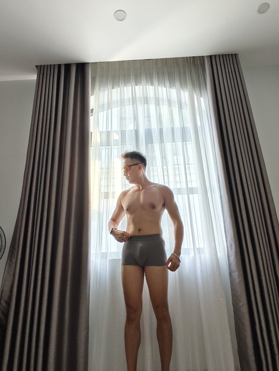 TieuPhongThan's tweet photo. #asian #asiamen #body #gym #manhunk #bulges #6pack https://t.co/VjIXe0GdJM