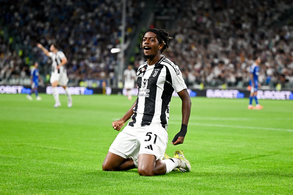 juventusfc's tweet photo. Kenan Yildiz è tra i finalisti del @GoldenBoyAwards 2024 ⭐️ 

Samuel Mbangula è una delle 5 Poste Italiane Wild Card 🇧🇪 

Per la Juventus Women, Eva Schatzer è tra le finaliste dell’European Golden Girl ✨ 

 Complimenti! 🤍🖤 

 Votate qui ➡️ https://t.co/IGFLXYeGgN https://t.co/FKG2NnsYZg