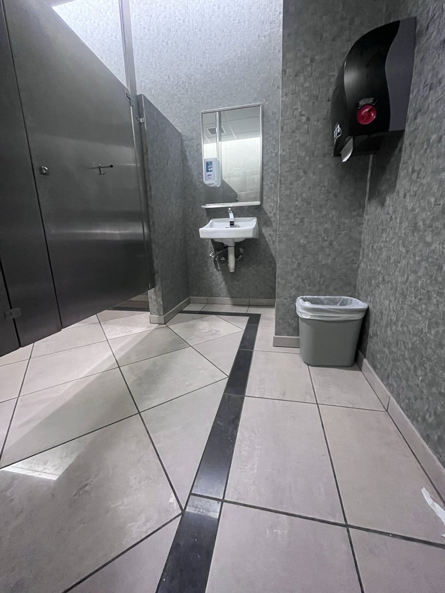 Dick Bigsby tweet media