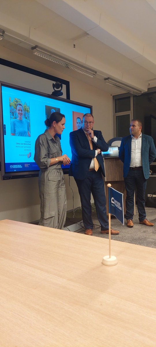Jan van Dam Timmers tweet media