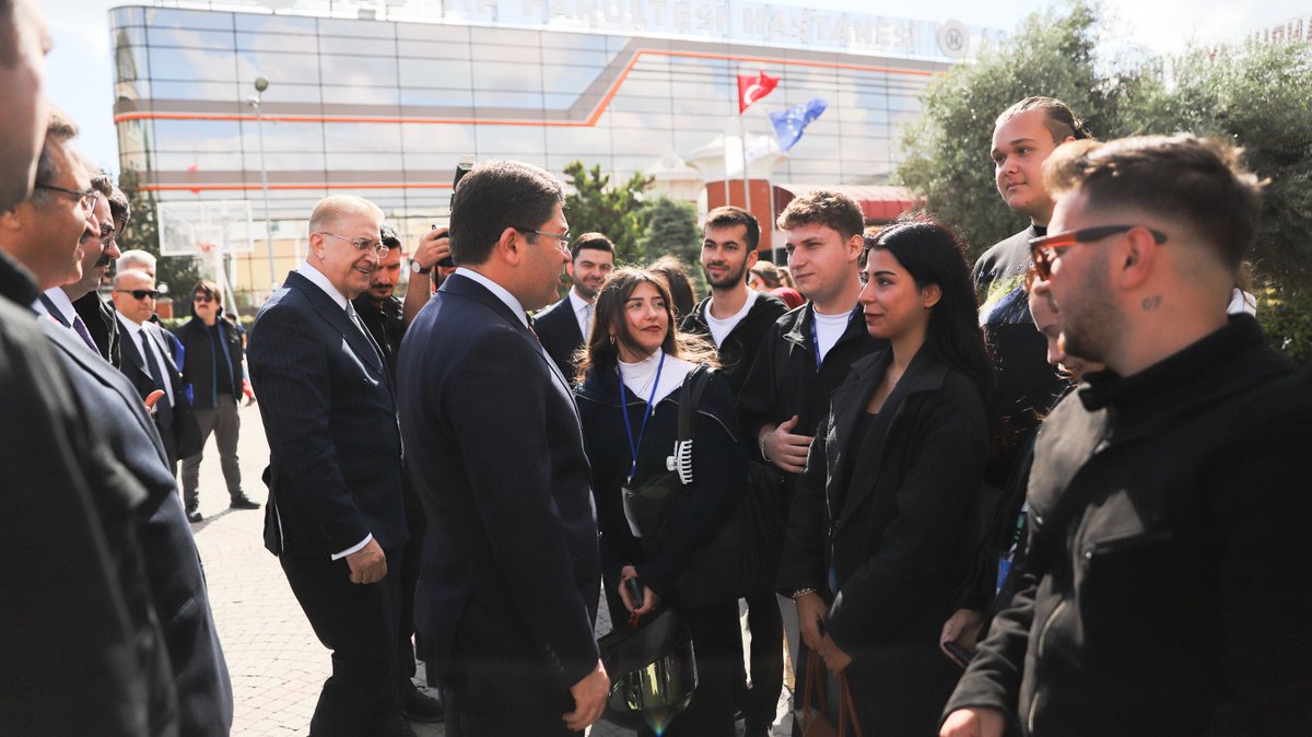 drmaydin's tweet photo. T.C. Adalet Bakanımız Sayın Yılmaz Tunç Bey’in katılımıyla gerçekleştirdiğimiz İAÜ Batı Platformu'nun Ekim ayı toplantısında, adalet sistemi, hukuk reformları ve ülkemizin geleceğine dair kıymetli bilgiler paylaşıldı. Hukukun üstünlüğü ve adil yargılamanın toplumsal huzura katkısını bir kez daha derinlemesine ele aldık.

Toplantı kapsamında, Batı Platformu'nun bugüne dek gerçekleştirdiği önemli projeler ve geleceğe yönelik stratejik hedefleri de masaya yatırıldı.

@yilmaztunc 
@adalet_bakanlik 
@bilkolejleri 
@csuedutr 
@IAUKampus 
@batiplatformu 
@iauhukuk