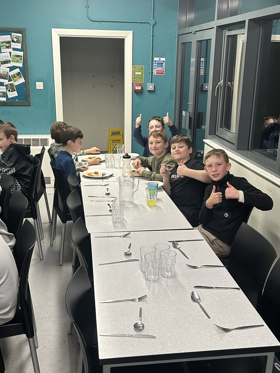 HBMissMoran's tweet photo. Dinner time! @HartleyBrookPri https://t.co/sHwmhwmrId
