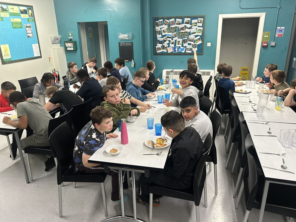 HBMissMoran's tweet photo. Dinner time! @HartleyBrookPri https://t.co/sHwmhwmrId
