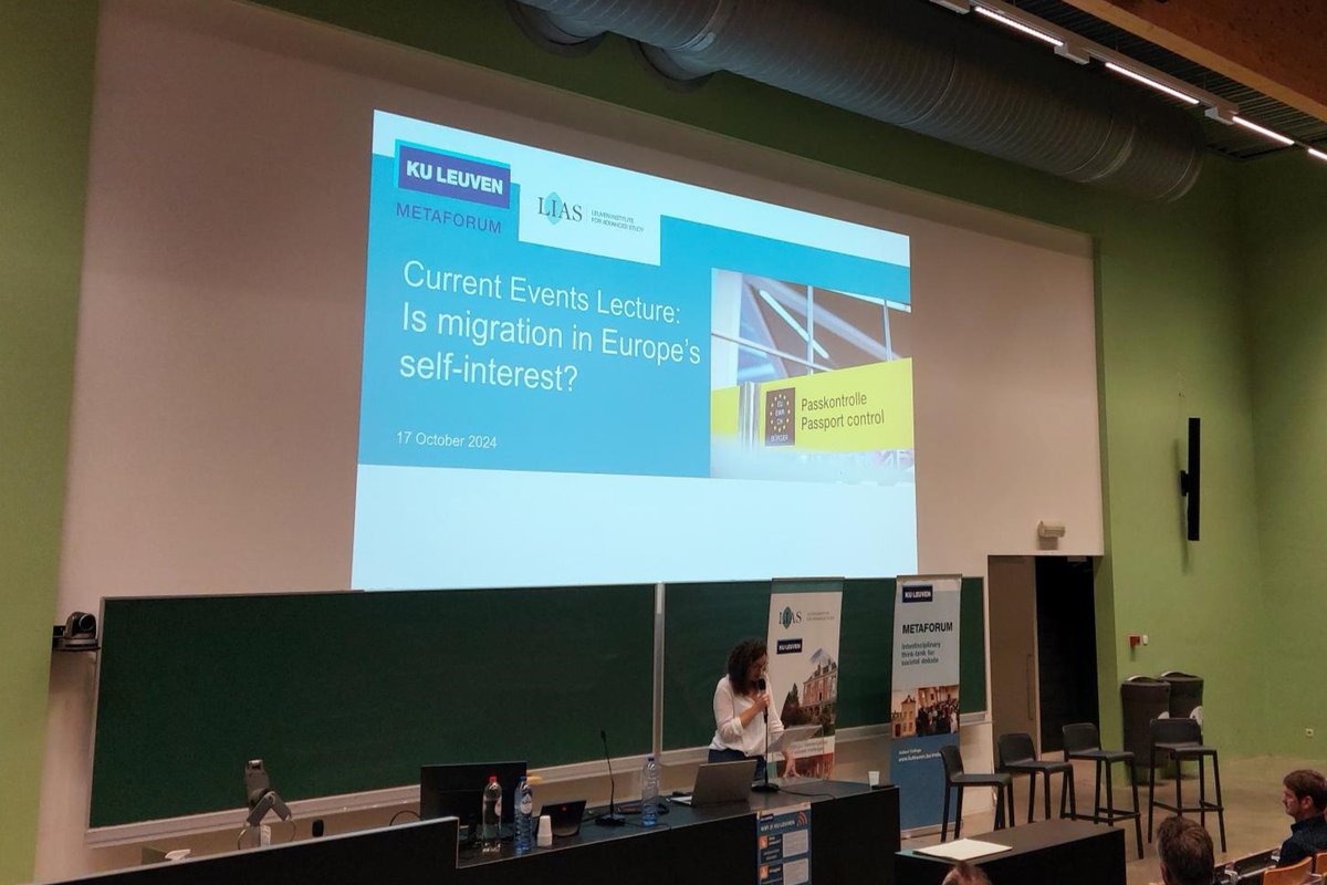 MetaforumLeuven's tweet photo. Now live in Aula Max Weber &amp; via livestream:
Current Events Lecture:
Is #migration in #Europe's self-interest?
https://t.co/aGs6f5ZkcY
@KU_Leuven @LeuvenIAS https://t.co/HMUFtCR3XJ