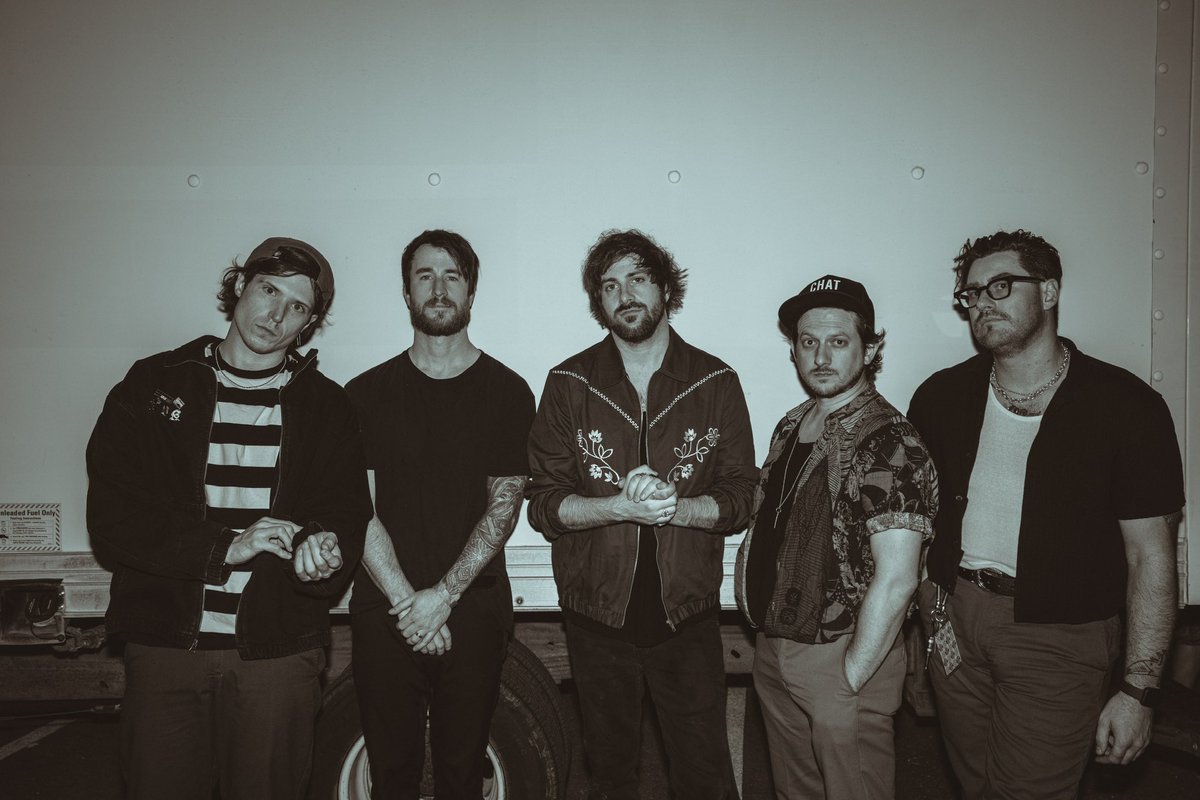 Bout to have a weekend 🍻 
TULSA thurs - FORT WORTH friday- AUSTIN -sat - CORPUS CHRISTI sunday 
With our boys in @icarusbellofficial and @swimmingwithbears 
Let’s have a good one yeah 👏
.
📷 @zachxburns