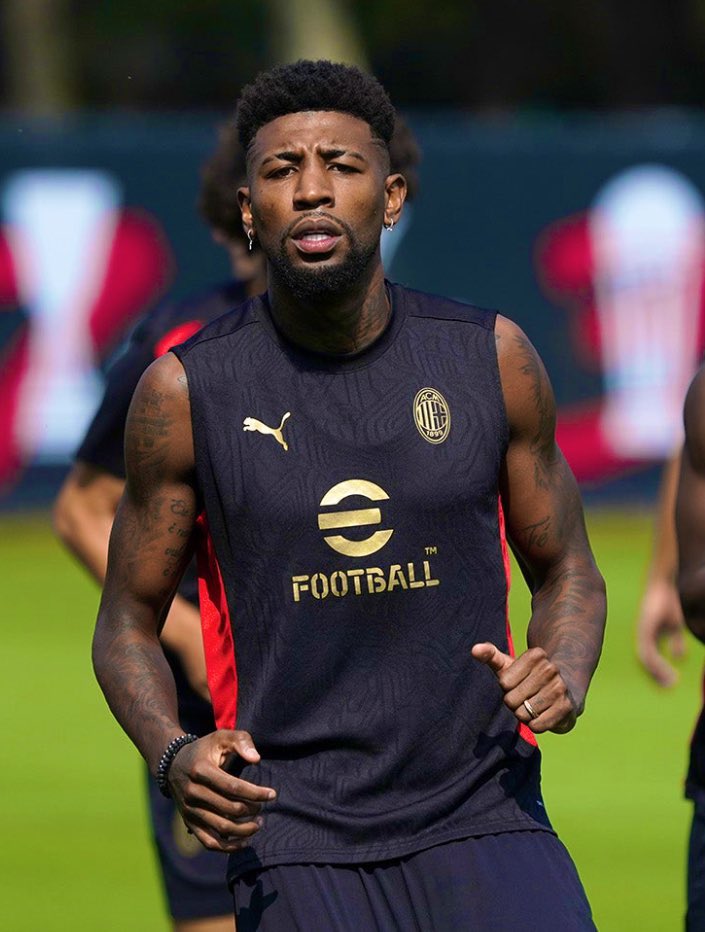 GiovanniTopG's tweet photo. @fratotolo2 @soumi_ds Lui è Emerdon Fecal, ha attraversato La Manica per venire in Italia a fingersi un terzino destro dell’Ac Milan di Milano. 
Questo è la società che vuole la sinistra?👺👺👺👺👺👺👺👺👺👺👺👺 https://t.co/v7TEUTIGEC
