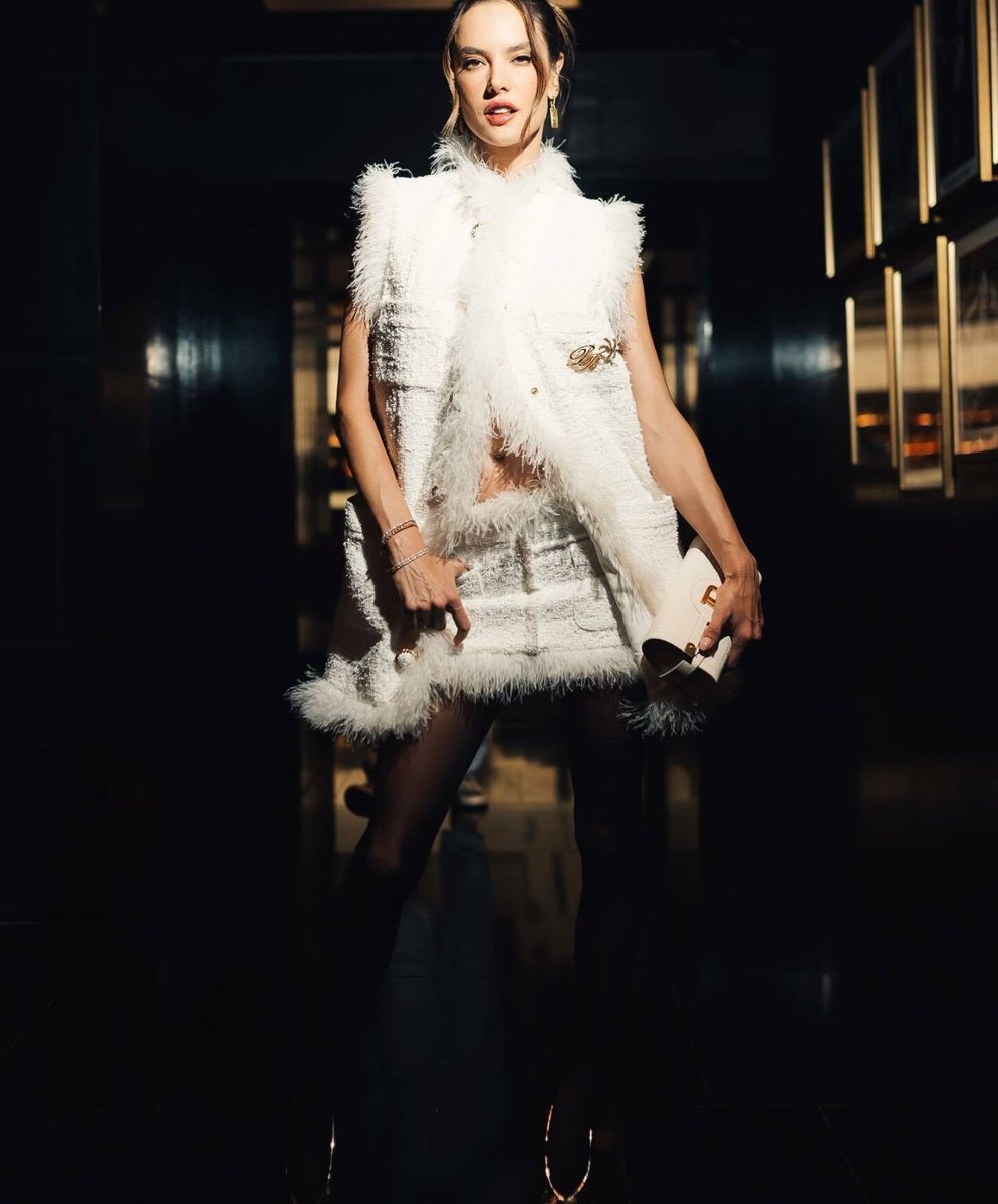 𝝦𝗼𝗽 𝗙𝖺𝙨𝘩𝗂𝗼𝗇 ᴿᴾ tweet media