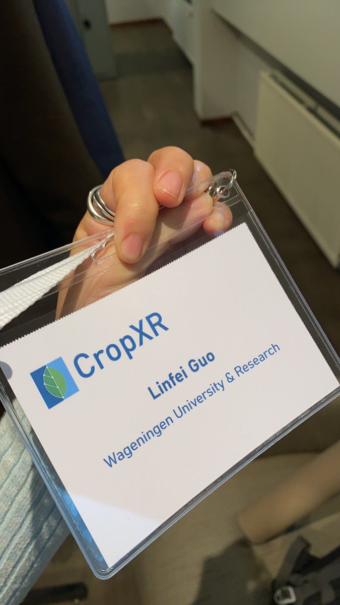 LinFaye2's tweet image. My first ever poster presentation! Get quite some good feedbacks. Tomorrow continue 💪@cropxr