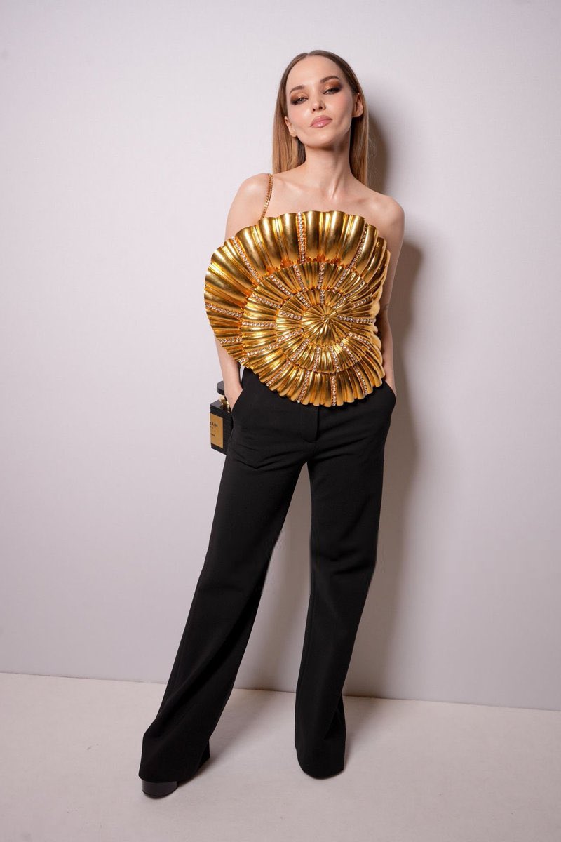 𝝦𝗼𝗽 𝗙𝖺𝙨𝘩𝗂𝗼𝗇 ᴿᴾ tweet media