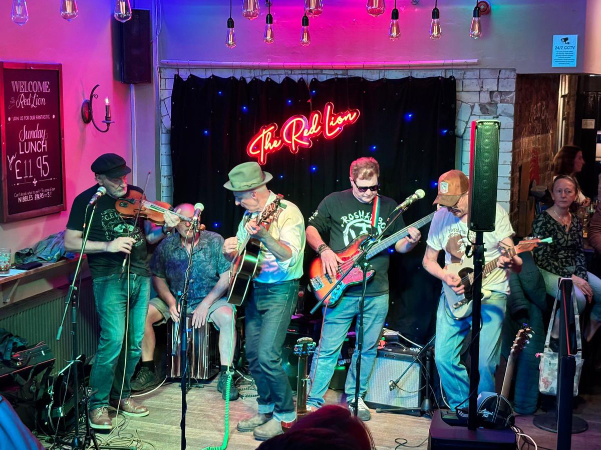 Brace y’ sens … the hillbillies are heading into #Notts 👀

Saturday - 15:00 #billybootleggersnottingham 

Sunday - 18:30 <a href="/hockleyhustle/">Hockley Hustle</a> on <a href="/broadwaycinema/">Broadway Cinema</a> brace y’sens folks for some ‘Sepia tinted’ #Americana #AltCountry &amp; #FolkMusic