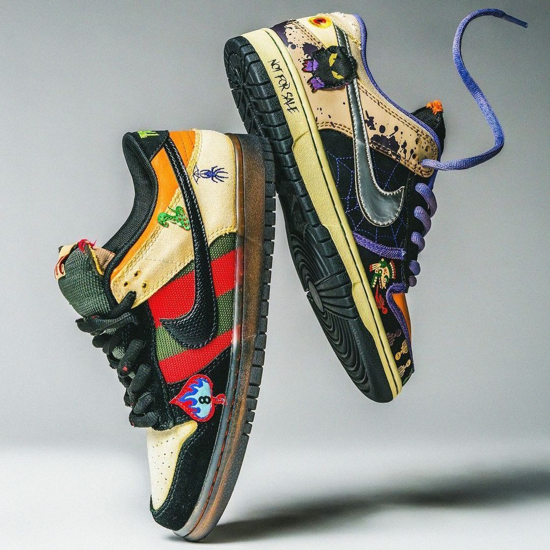 JustFreshKicks's tweet photo. Nike SB Dunk Low "What The Halloween" 🕸️🩸🧟‍♀️💀🐍 https://t.co/X2ZDfGEMFe