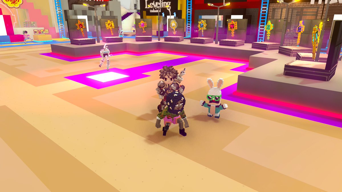 VIP moment in The Sandbox! 🤩 Just snapped a selfie with an awesome ambassador! 🤳 sandbox.game #TheSandbox #AlphaSeason4 #AS4SocialChallenge