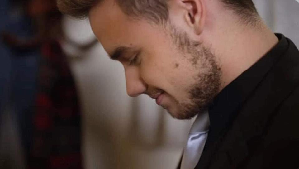 blinkyot4's tweet photo. “It seems to me that when I die, these words will be written on my stone.” – Story of My Life, One Direction 💔
Rest in peace Liam Payne  1993-2024
#RIPLiamPayne 🕊️🤍 https://t.co/5P4DTvZ5ul