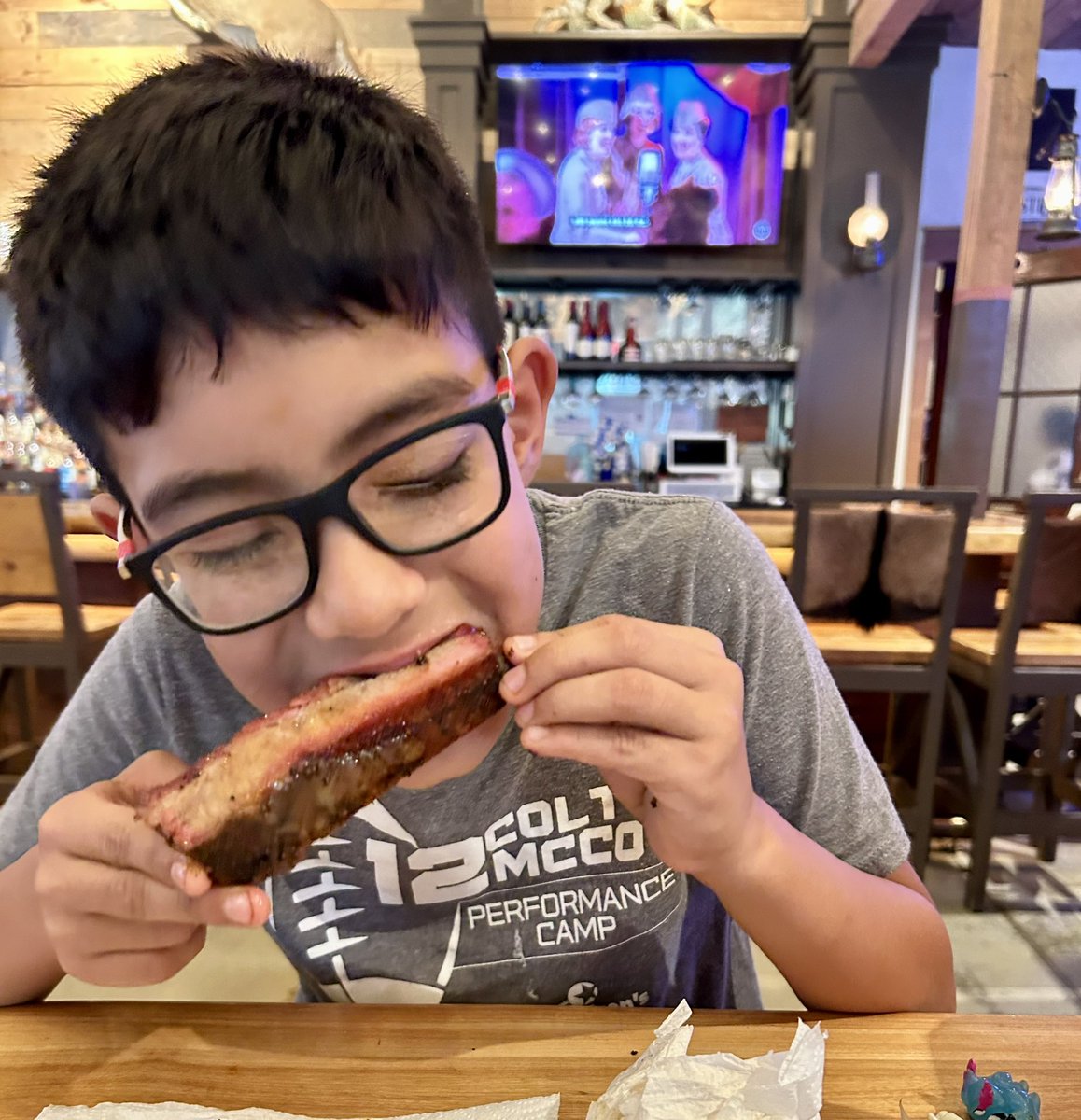 SmokinBrosJB's tweet image. Took our CEO/Backbone Colt out for a business lunch last week while in SA for a drop off. Finally able to go to @PinkertonsBBQ! 

@GPinks is doing big things all over Texas now! Everything was 😮‍💨🔥😮‍💨 

#SupportYourLocalPitMaster 
#HookEm 🤘🏽