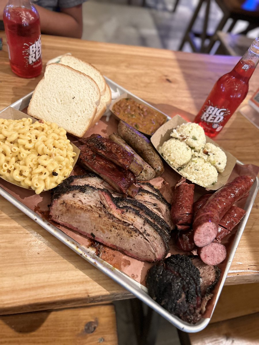 SmokinBrosJB's tweet image. Took our CEO/Backbone Colt out for a business lunch last week while in SA for a drop off. Finally able to go to @PinkertonsBBQ! 

@GPinks is doing big things all over Texas now! Everything was 😮‍💨🔥😮‍💨 

#SupportYourLocalPitMaster 
#HookEm 🤘🏽