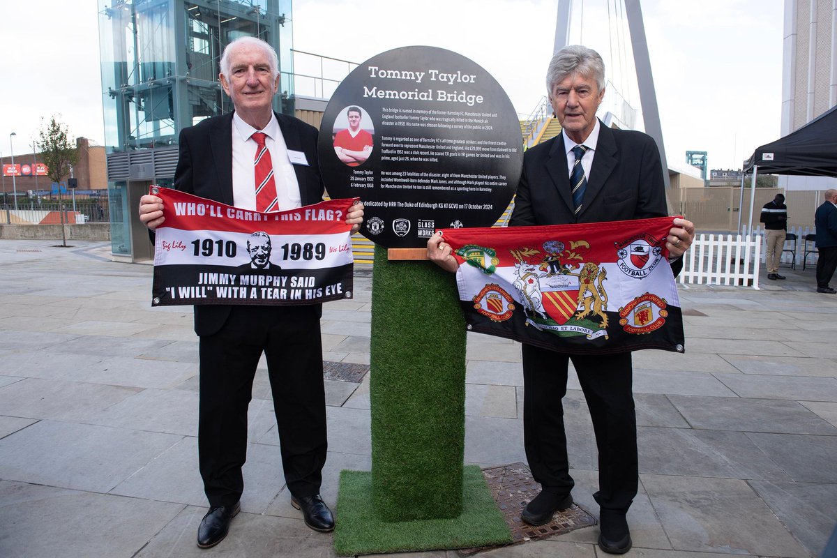 AlexStepney1's tweet image. Thanks to all involved today, the Utd family and our hosts at Barnsley. Like to think the great Tommy Taylor would approve🇾🇪