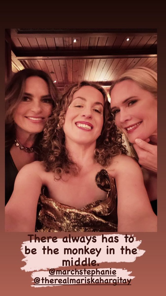 YazBitmesiin's tweet photo. Mariska at Stephanie March’s 50th Birthday Party last night.🥰💗
#MariskaHargitay || #StephanieMarch || https://t.co/RKcjK10BlV