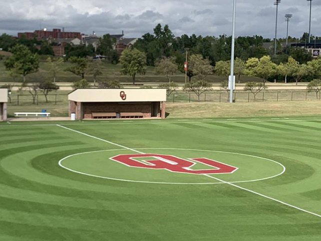 ⚽️⚽️Looking for a new turf manager to join the team down here in Norman. Apply below! Looking to start interviewing soon. We got something cool cooking yall. 

ou.taleo.net/careersection/…