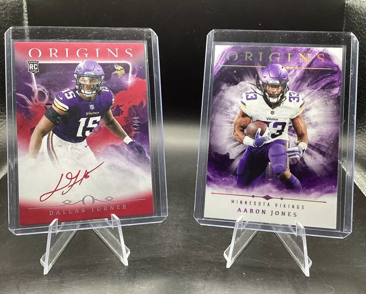tlschwerz's tweet photo. The #Vikings biggest regular season matchup in years is upon us.

RT for your chance to win a @PaniniAmerica Origins Dallas Turner auto and Aaron Jones card.

Must be following @tlschwerz and @realmnsportsfan to be eligible. https://t.co/vU0Da0zWOI