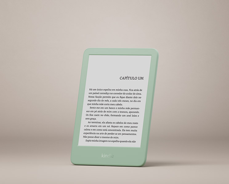 luquinha's tweet photo. completamente apaixonado pelo kindle verdinho 😭😭😭😭😭 https://t.co/6MJRTNKUcb