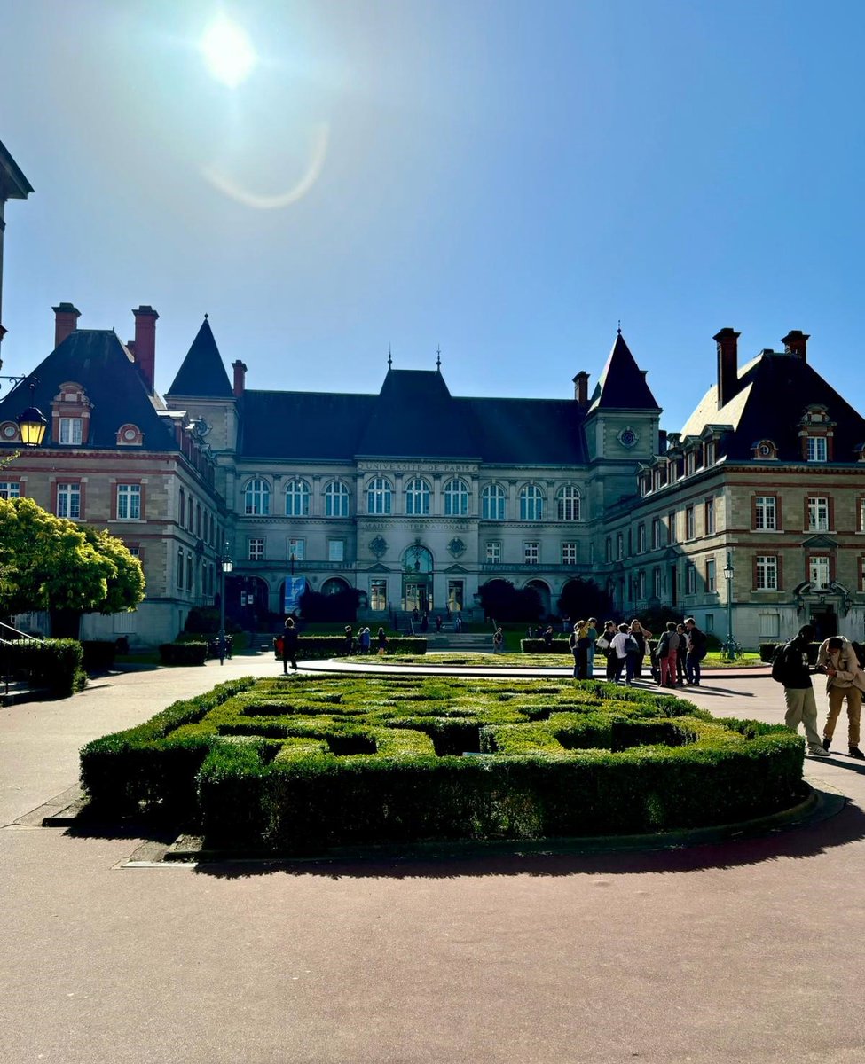 Fulbright France (@fulbrightfrance) on Twitter photo 🇺🇸 The <a href="/FulbrightFrance/">Fulbright France</a> IEA 2024 program concluded in Paris after visits to: Université Paris Dauphine - PSL, IUT de Saint-Denis, PariSanté, Inserm, Universcience, EnsAD & CIUP 🇫🇷 This 10-day trip helped 14 US higher education administrators better understand the French system🙏 🇺🇸 The <a href="/FulbrightFrance/">Fulbright France</a> IEA 2024 program concluded in Paris after visits to: Université Paris Dauphine - PSL, IUT de Saint-Denis, PariSanté, Inserm, Universcience, EnsAD & CIUP 🇫🇷 This 10-day trip helped 14 US higher education administrators better understand the French system🙏