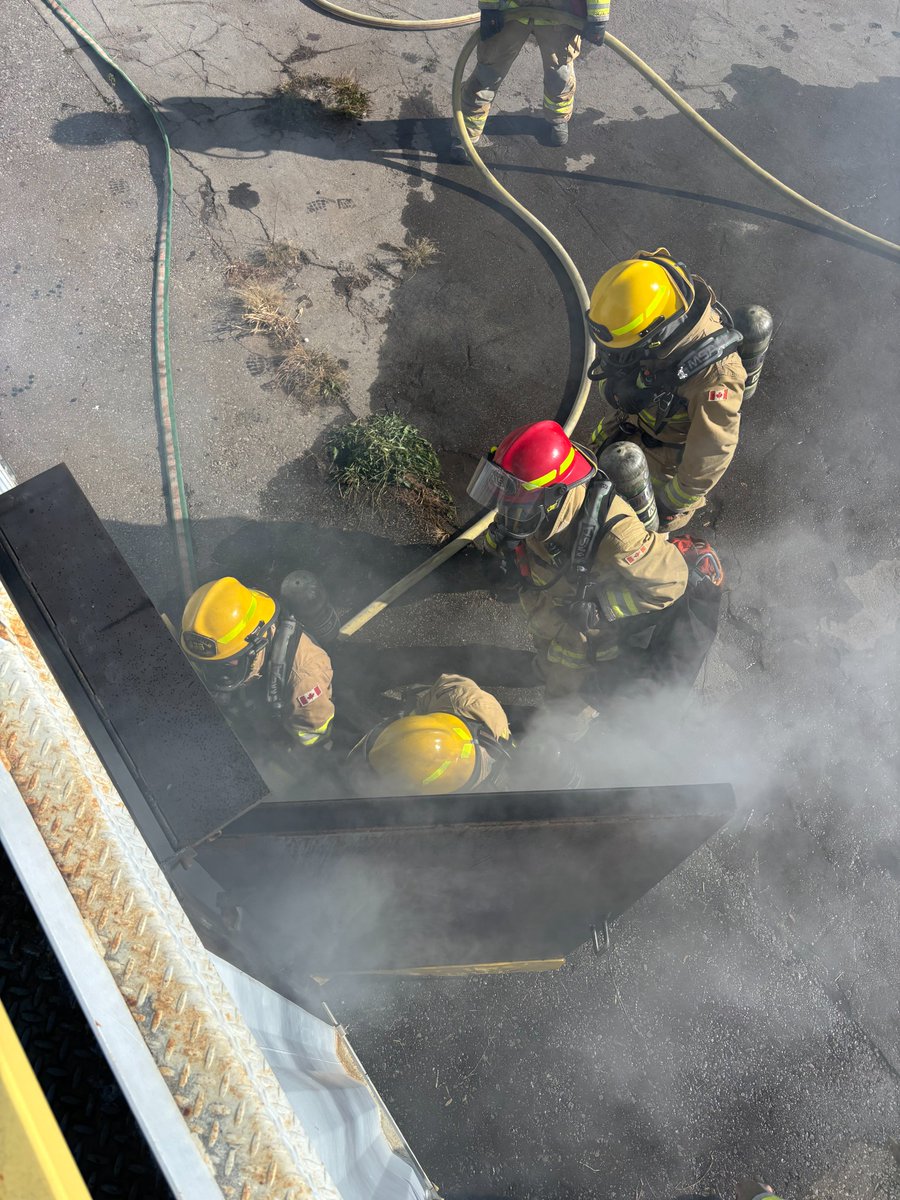 WhitbyFire's tweet photo. 🔥🚒 This week, WFES firefighters are immersing themselves in live fire training to sharpen their structure fire response skills! Ensuring we're prepared is important for keeping our community safe. #WFESTraining https://t.co/mK3UNEWWi1