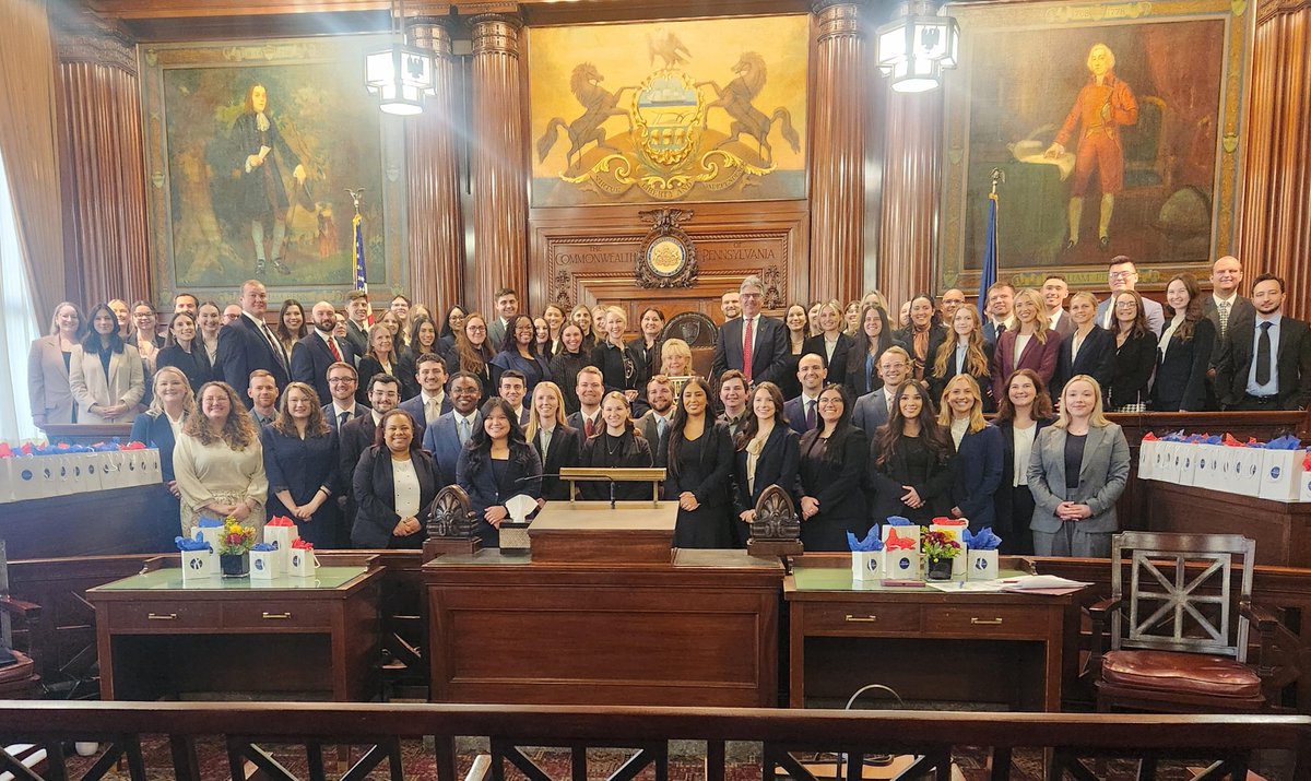 DuqKlineLaw's tweet photo. Justice Christine Donohue, L’80, Supreme Court of PA, presided over our Swearing-In Ceremony for our newest PA attorneys! We are so proud of our outstanding graduates! 🥳🙌🎉  Congratulations! https://t.co/YPjsGRrESW