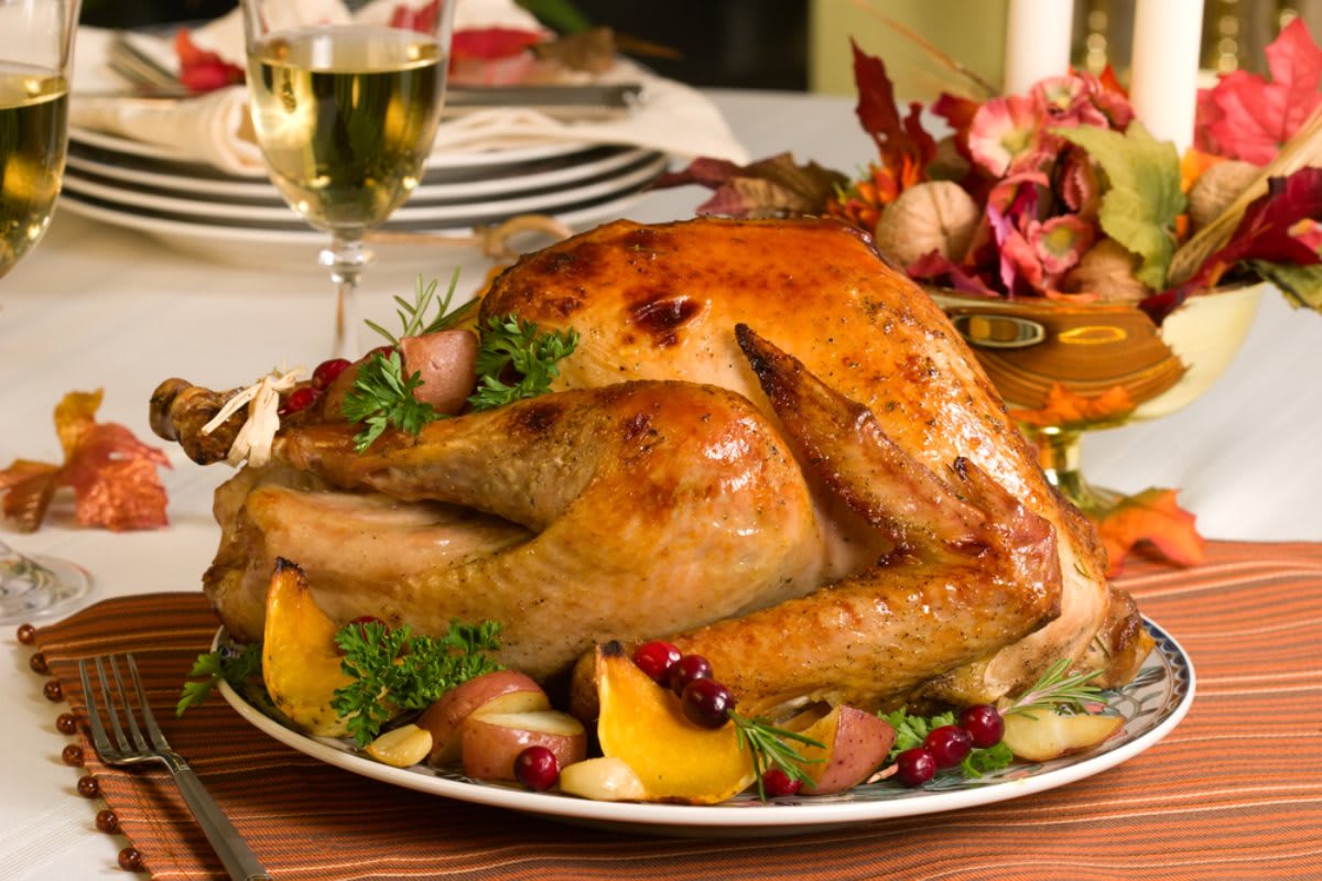 bndcleaning93's tweet photo. We are already thinking about that turkey dinner, are you? We are booking pre-Thanksgiving deep cleans for November! If you schedule a deep clean and carpet cleaning, you will receive a 15% discount (book before Nov 1) #thanksgivingclean
#readyforturkey #bestofhallx4 #deepclean https://t.co/lFZomN1Fb9