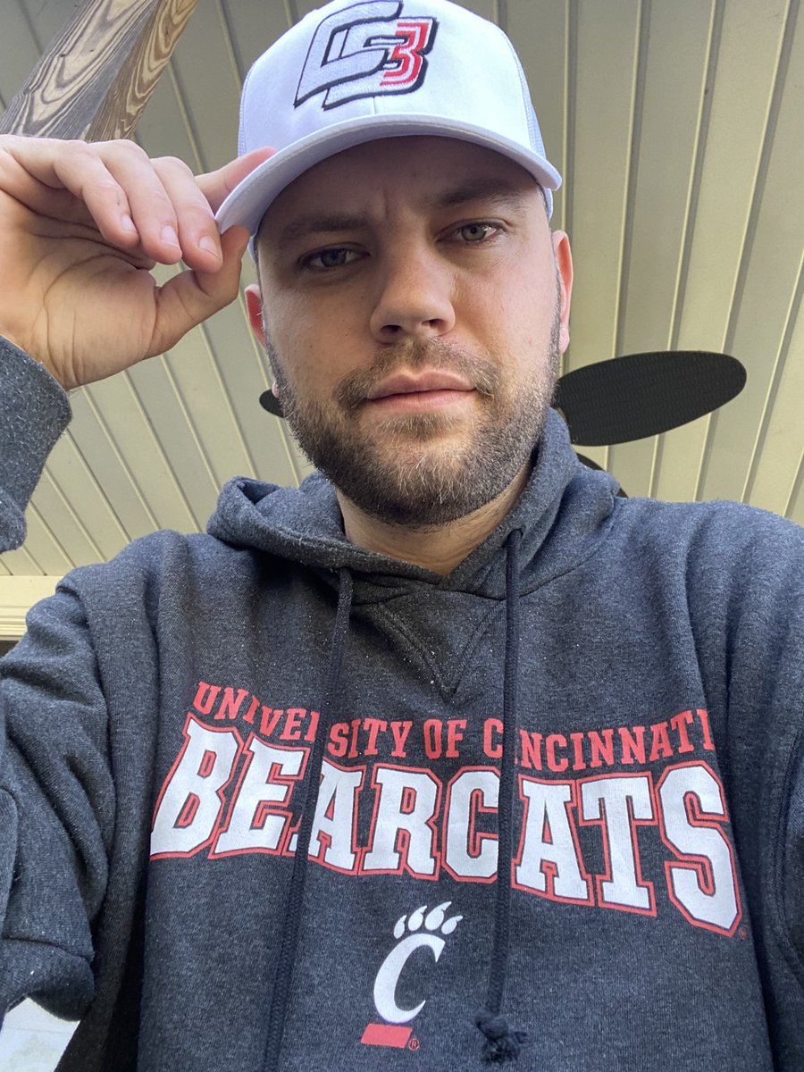 CincyKD513's tweet photo. Just got my #CB33 hat in the mail!
S/O @CarterABrown @24AdamBrown for the hat! #GoBearcats πΎ https://t.co/BmutdlY30w