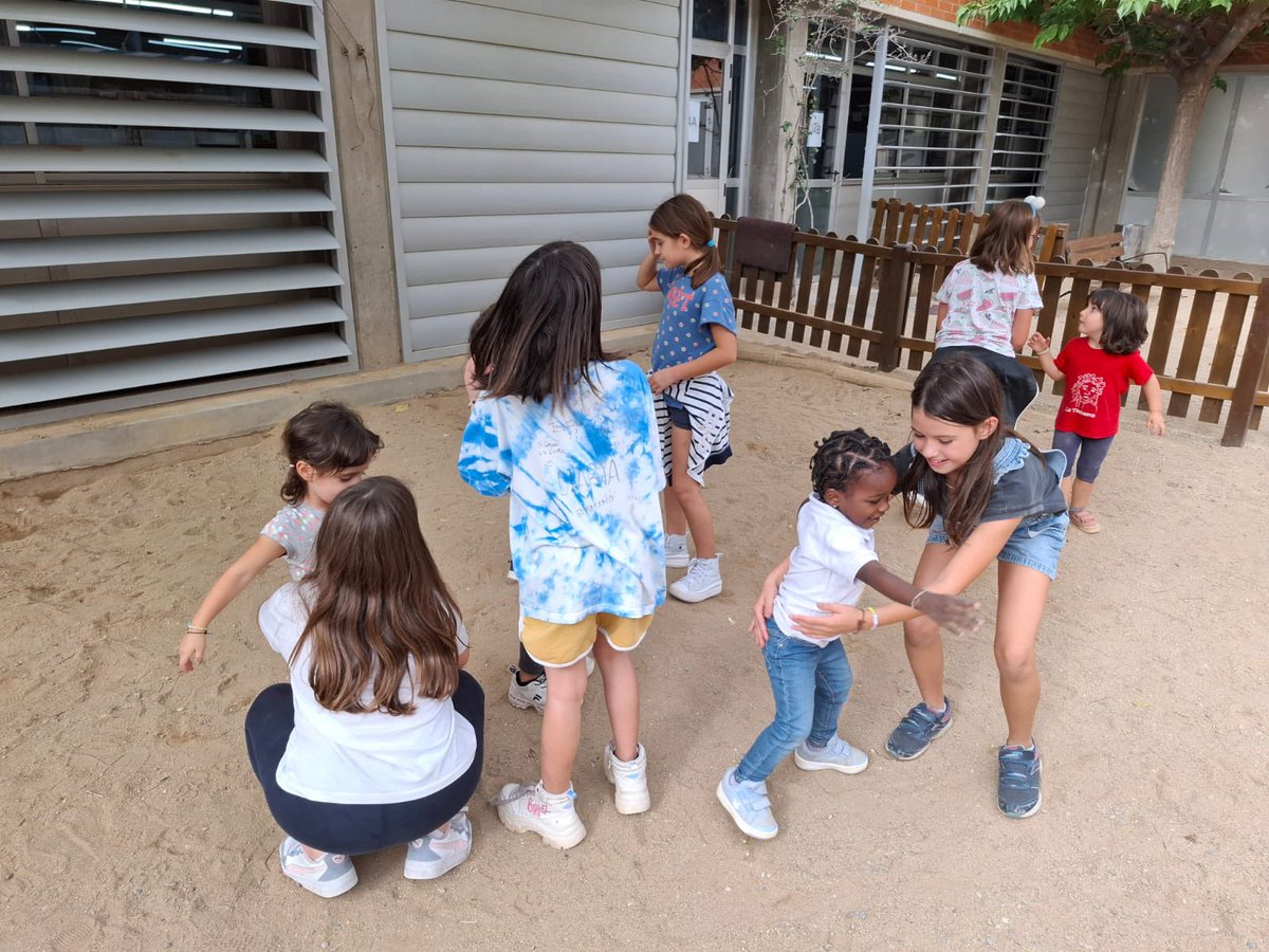 Elspadrinos de  quart  ja coneixen las seus fillolls
#projectemocions