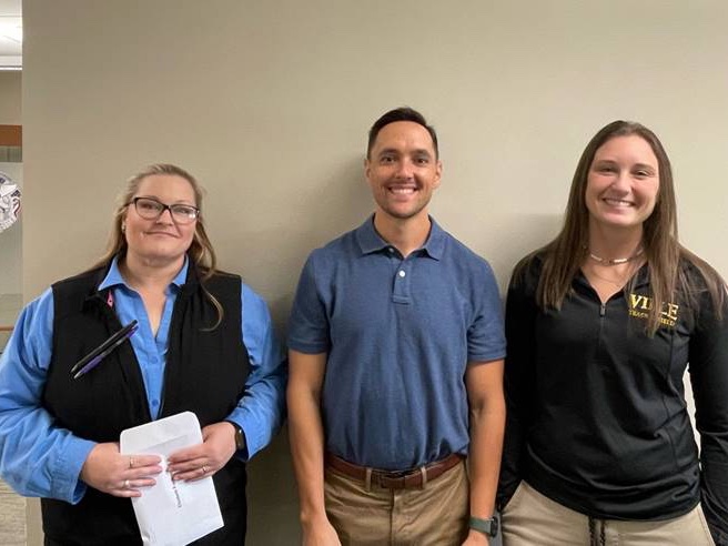 Welcome to our three new communications technicians: Elizabeth Franklin, McKinley Ward and Madie Tropp!

🚨 They're ready to serve as 911 dispatchers, assisting in saving lives, protecting property and serving the public in their time of need. #NRECC911 #YourDublinPolice