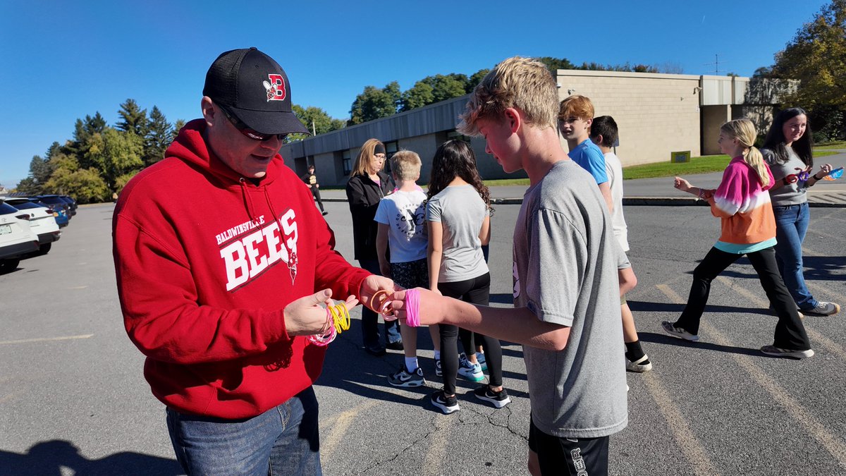 The 'Fun Run' is HAPPENING both TODAY and TOMORROW at Ray!    

Abundant😃and ☀️this morning.   

See for yourself!

<a href="/BCSDBEES/">Baldwinsville CSD</a>