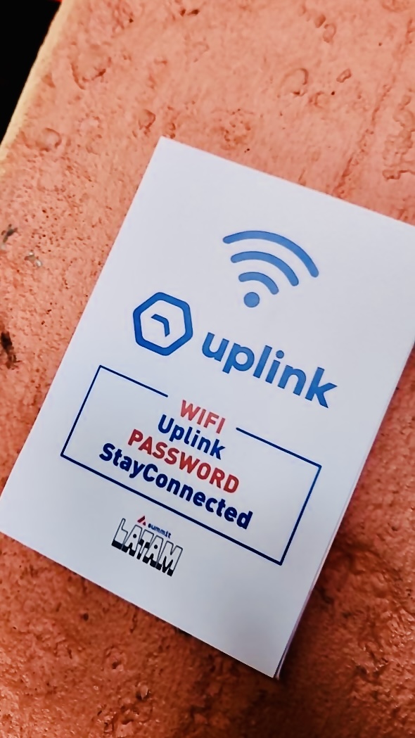 uplink_xyz's tweet photo. Day 2 of the Avalanche #SummitLATAM in Buenos Aires, with connectivity brought to you by Uplink! 😉
#avax9000 #avax https://t.co/MtpTz6wXkK