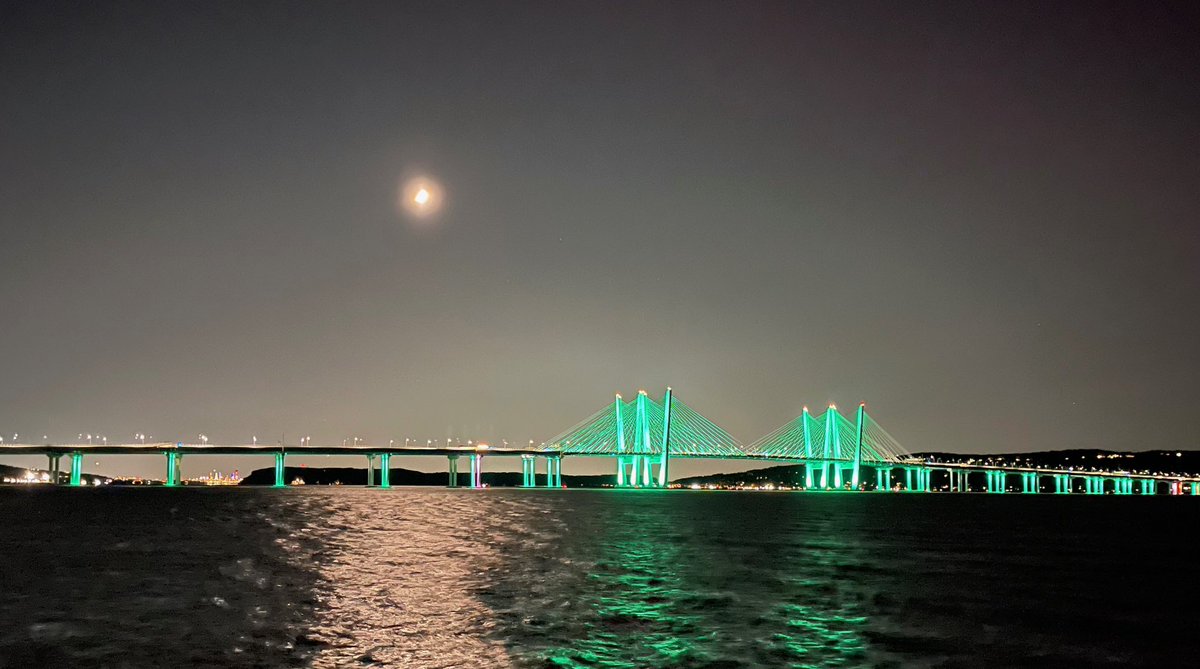 Thrilled to celebrate <a href="/CoCommPR/">CoCommunications</a>'s client @Sustainable_914 and their 10th anniversary with an unforgettable bridge lighting! 🌉✨

The Mario Cuomo Bridge was lit green in their honor—what a view! 

#sustainablewestchester10 #greenenergy #cleanenergy