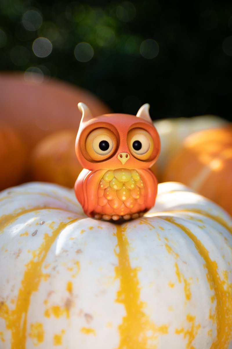 mujuworld's tweet photo. Muju Cosmic Owl 
Orange edition available now 
Check our website for details 👀✨😁 https://t.co/COISaeQz2p