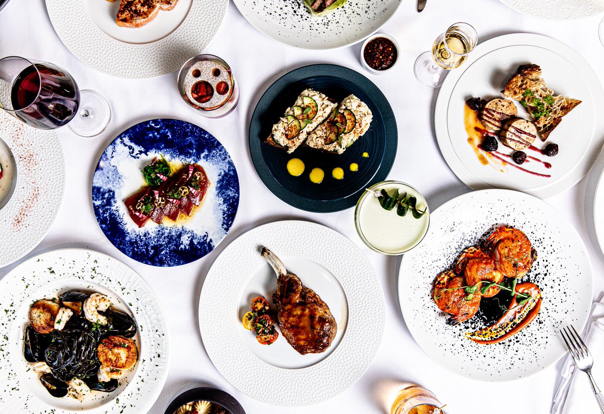 Gather around the table this Thanksgiving Day with a bountiful brunch in our dazzling Crown Ballroom. From 10 AM to 2:30 PM, enjoy seasonal dishes and time well spent with loved ones. Reserve your table today. 🦃 bit.ly/46M61Gc