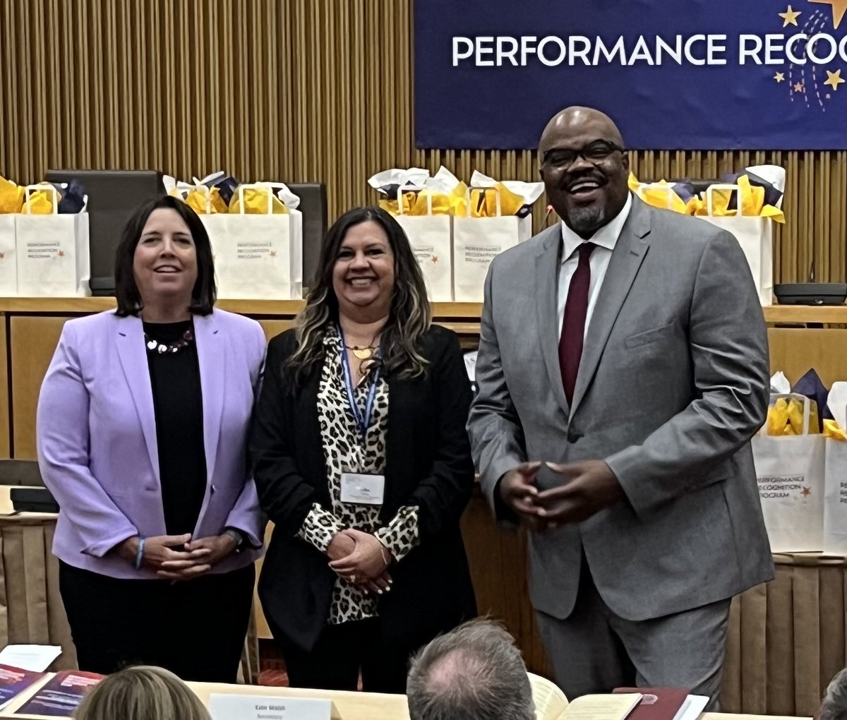 Congratulations to Dr. Elisa Castillo for receiving the Commonwealth Performance Award - in honor of Manuel Carballo for her work leading Salem State to HSI/MSI status!  Here with LG Driscoll and Sec Tutwiler.