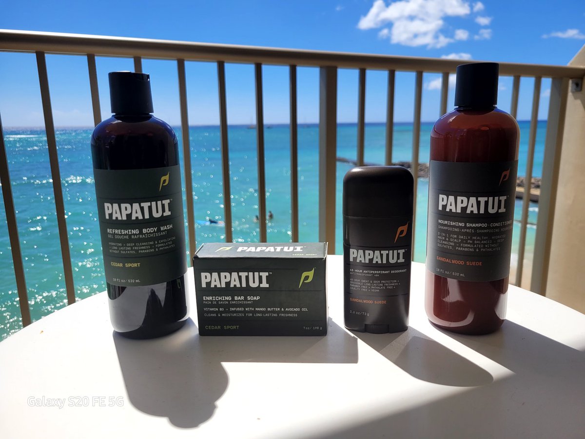 Corza77's tweet photo. @TheRock @PapaTui_ @SevenBucksProd Please don't tell me l have to fly from Melbourne Australia to Oahu Hawaii to get these great products. :)  Please make them available in Australia 🤙🤙
#Papatui https://t.co/feSo9QMbmq