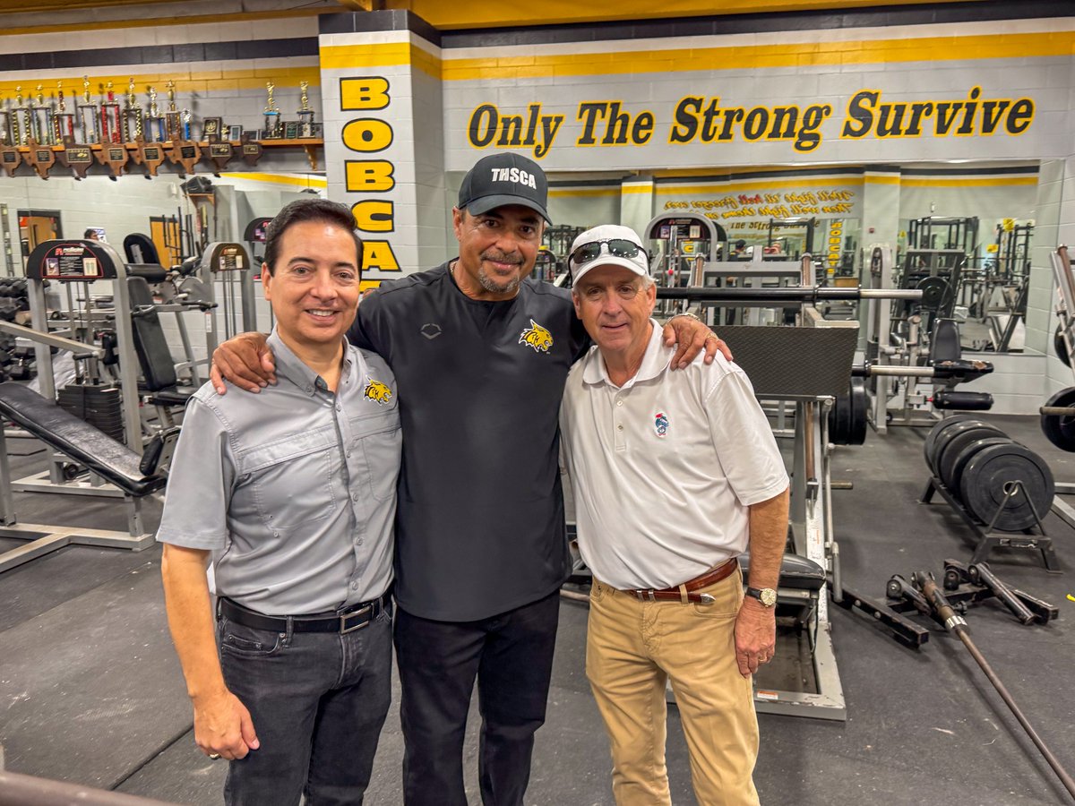 THSCAcoaches's tweet photo. We are excited to announce our third "Iron Sharpens Iron" project at Rio Hondo High School in partnership with Fin Ewing!💫 

Huge thank you to Mr. Ewing for providing a donation that has made this project possible👏 

@RHISD_Athletics | @RioHondoHSPTECH https://t.co/nBywMTPN6T