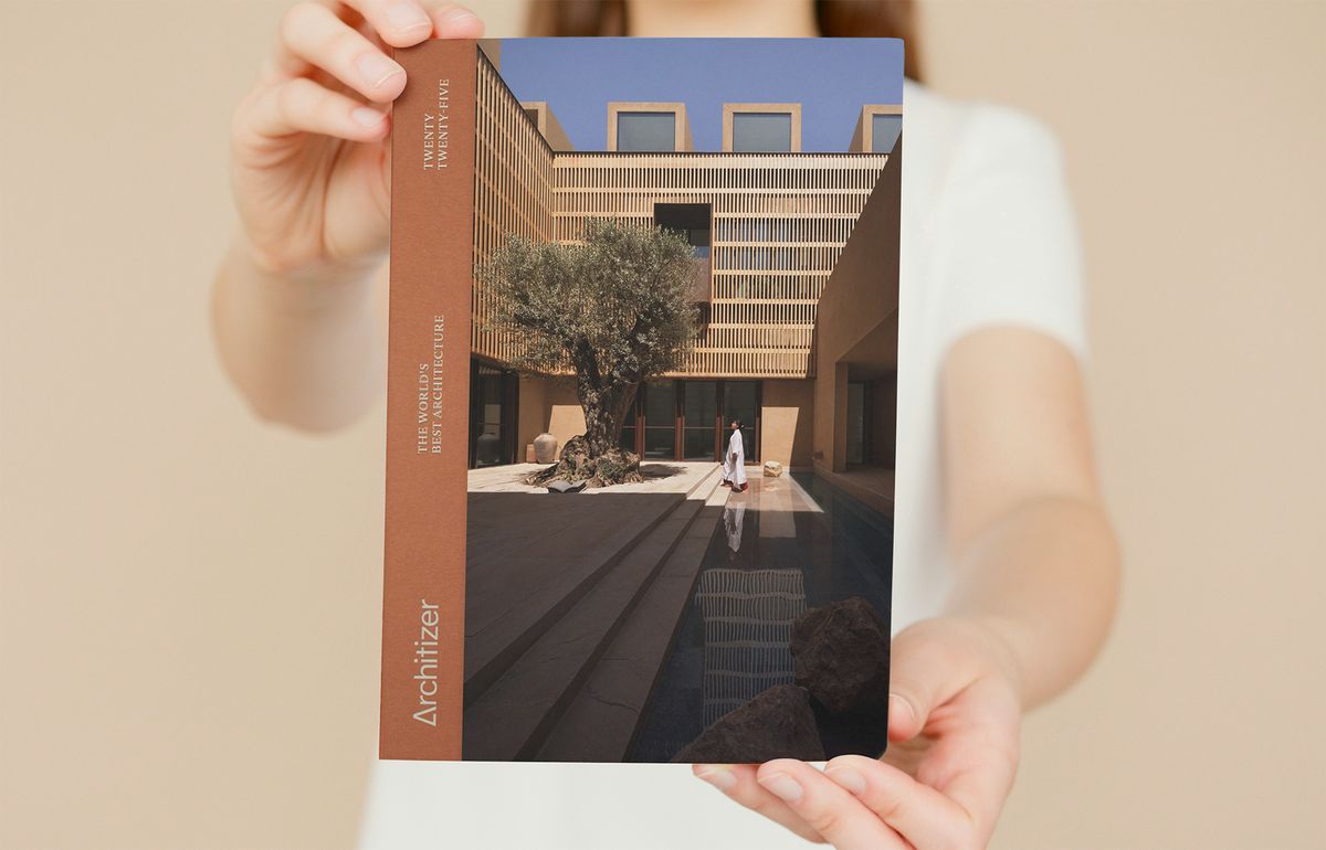 Architizer's tweet image. Have you grabbed your copy of The World’s Best Architecture yet? 👀

📖 Explore the most innovative projects transforming the built world today. 

Don’t miss out—secure your copy now! 👉 arc.ht/3lHQtBm

#ArchitizerAwards #WorldsBestArchitecture #ArchitectureBooks