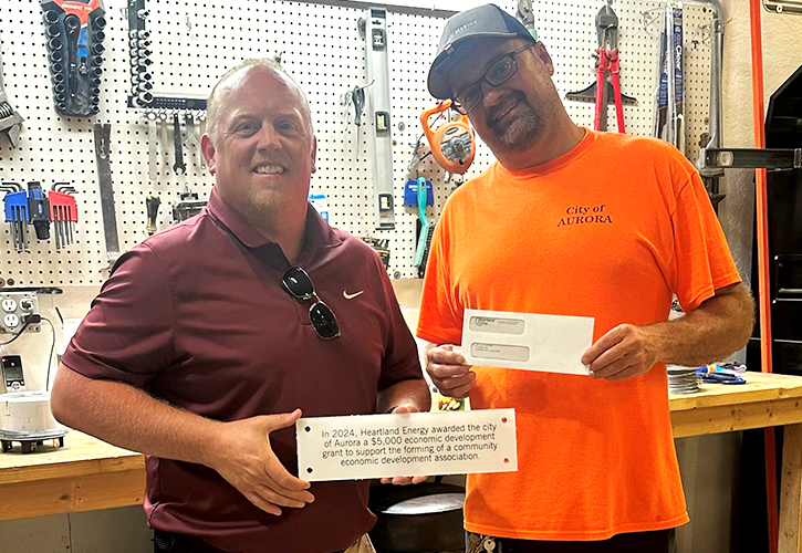 CEO_Olson's tweet photo. #EconDev grants from @HeartlandPower are helping two customers invest in the future of their communities. #AuroraSD and #MillerSD each earned $5K grants towards projects aimed at stronger, more resilient economies: https://t.co/TdfkLXu7fm
#PublicPower #CommunityPowered https://t.co/kgYlBssmX8