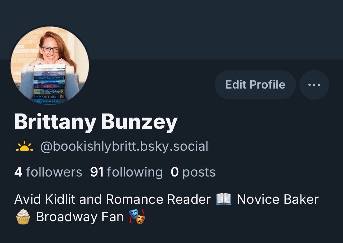 Bookishly_Britt's tweet photo. Finally joined the other place! https://t.co/moYt4NFz0X