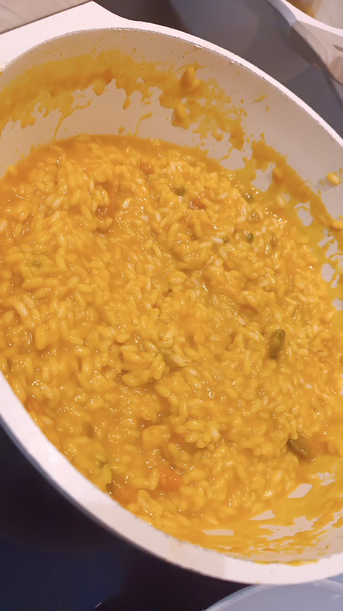 Al final... sí llega el italiano que te prepara risotto alla zucca un jueves para hacerte feliz 😍